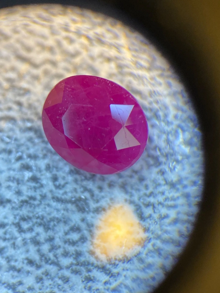 Ruby 1.40 carat AIG certified oval cut loose gemstone - Image 3 of 4