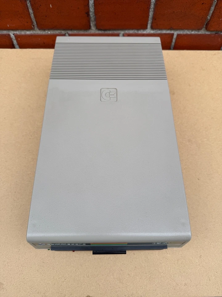 Commodore 1541 Diskettenlaufwerk 1541 Floppy mit OVP - Bild 2 von 4