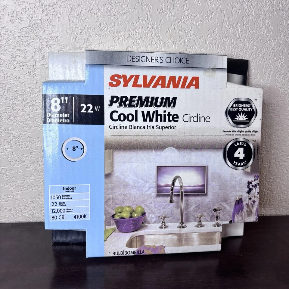 Sylvania Cool White Circline 8 inch Indoor Light Bulb FC8T9/DCW/RP - Image 2 of 4