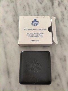 SAN MARINO 10 € 2005 ARGENTO MILIZIA UNIFORMATA