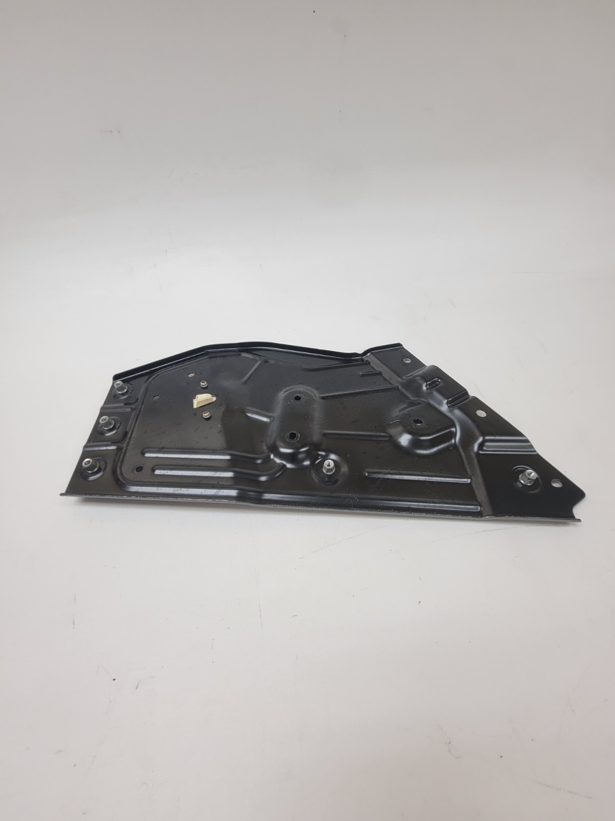 2014 - 2020 Maserati Ghibli Front Right Door Central Reinforcement Plate OEM