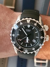 Men's Casio Marlin Super Illuminator MDV-102 Watch! New Battery & 3 New Bands!