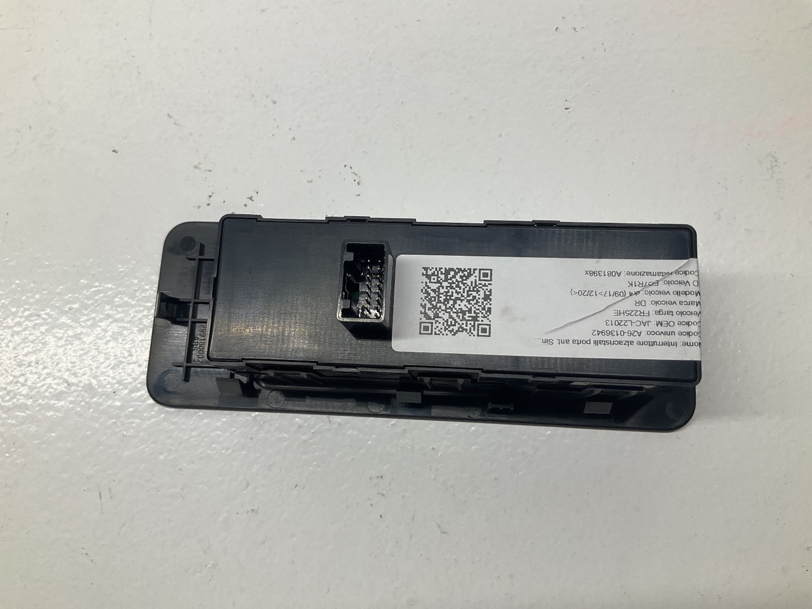 Pulsantiera Alzacristalli Alzavetro Anteriore Sinistro dr4 2017-2020 A26-0136942