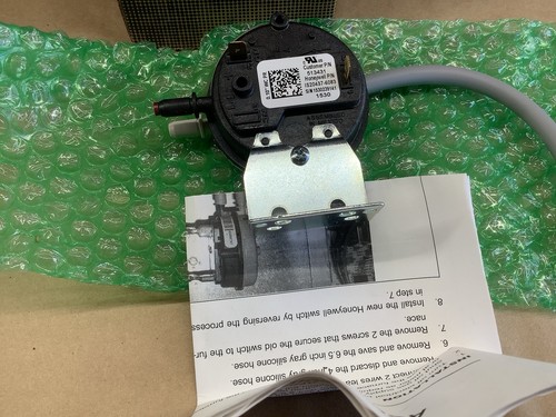s1-32435972000 source 1 pressure switch kit New - Picture 2 of 3
