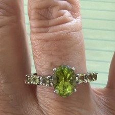 925 Peridot Size 8.25 Ring