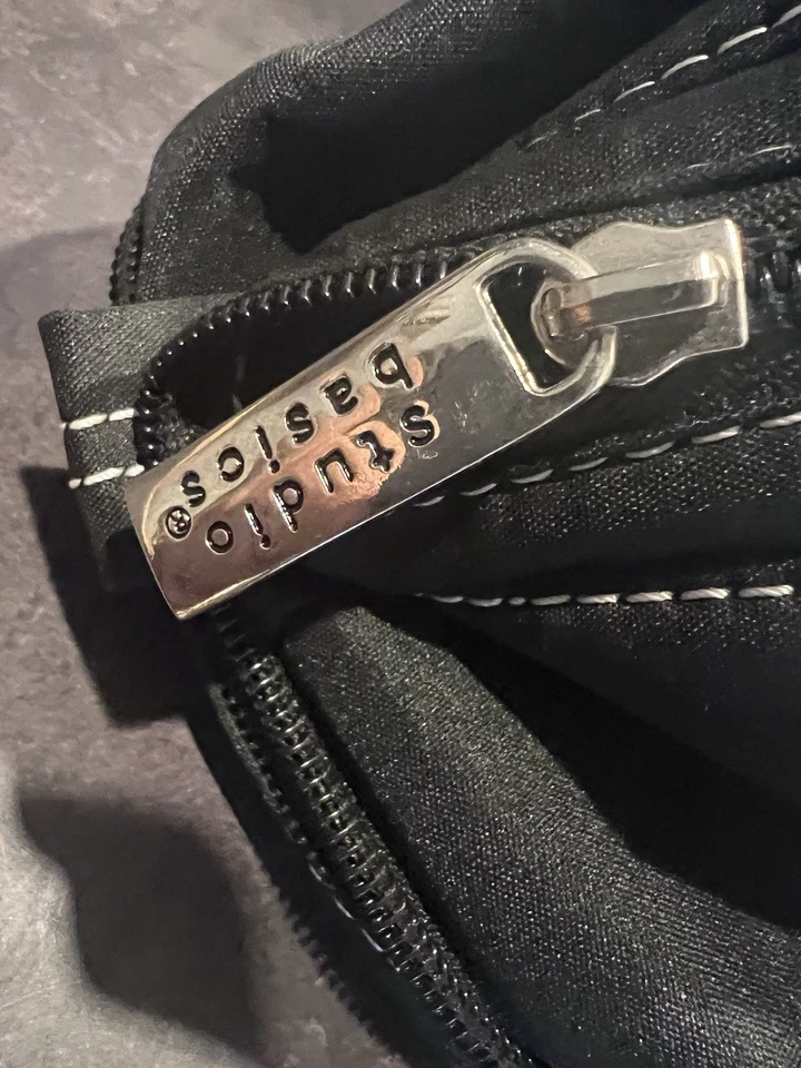 Studio Basics Black Travel Cosmetic Makeup Case with Binder & Zip Pouch - Image 3 of 4