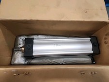 NEW PARKER 3.25CF4MA3U14AC10.00 PNEUMATIC CYLINDER 4MA SERIES 3.25 10"