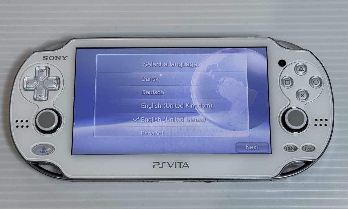 Sony PS Vita PCH-1100 PCH 1100 Console White w/16GB memory