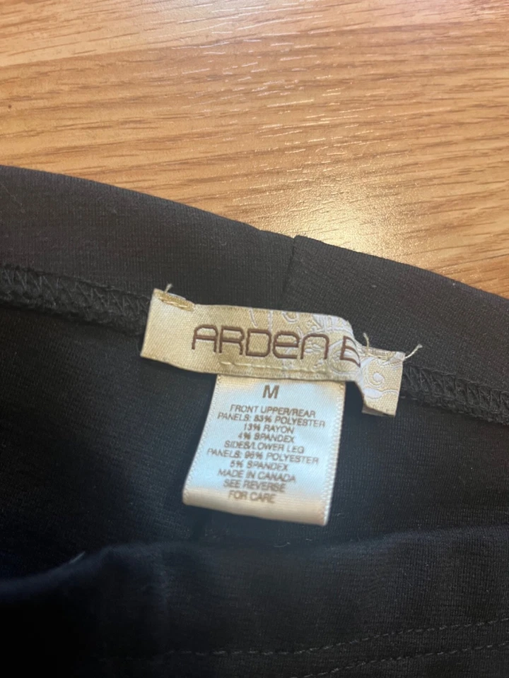 Leggings medianos ARDEN B negros imitación cuero laterales 29x31 Foto 3 de 3