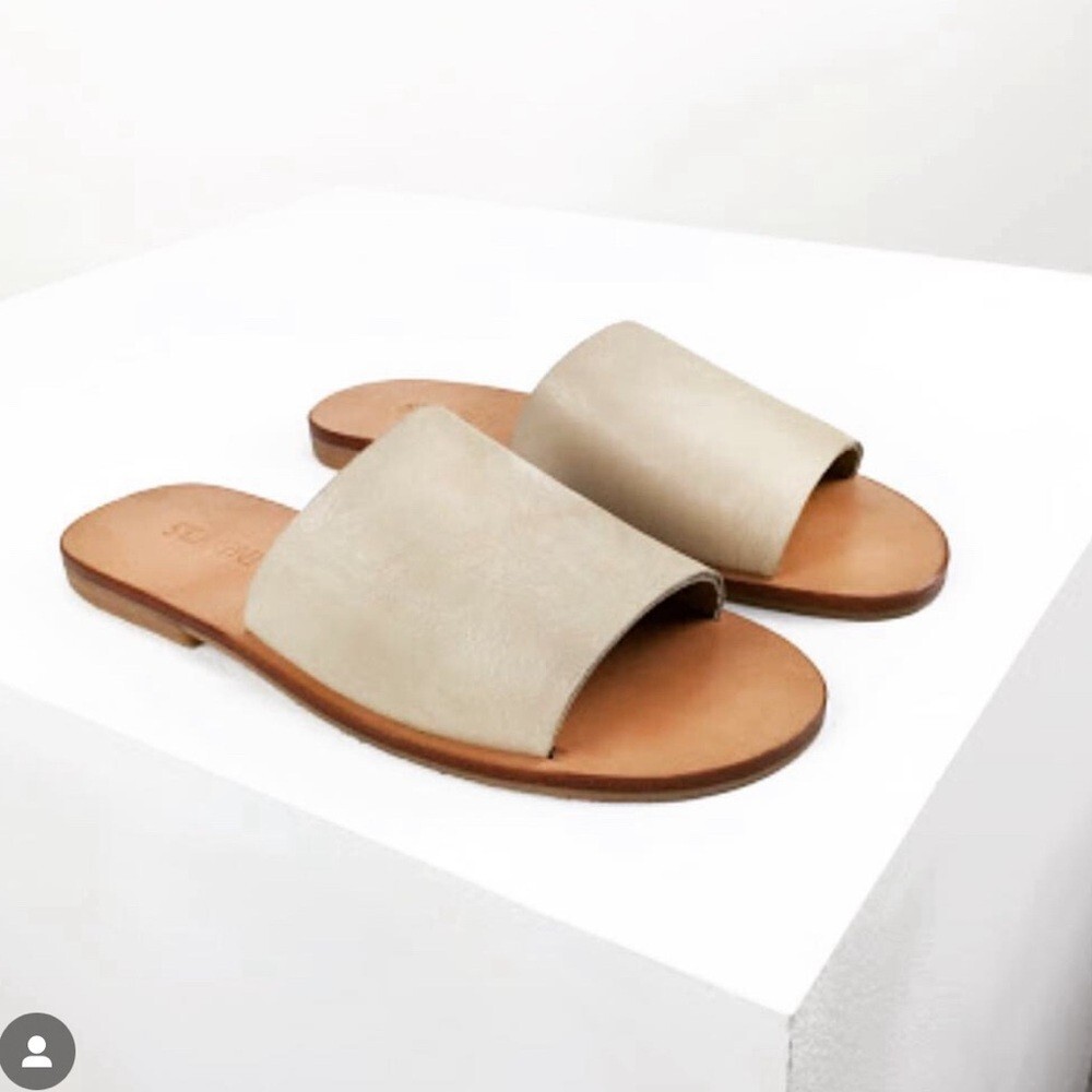 St. Agni Aiko Basic Slides in Nude Leather Sz:36 $150