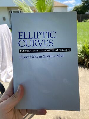Elliptic Curves: Function Theory, Geometry, Arithmet... by Moll, Victor Hardback