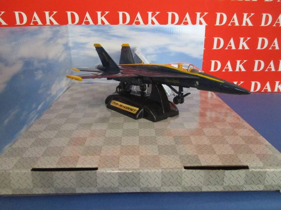Die cast 1/72 Modellino Aereo Aircraft Boeing F-A 18 Hornet Blue Angels USA - Immagine 2 di 4