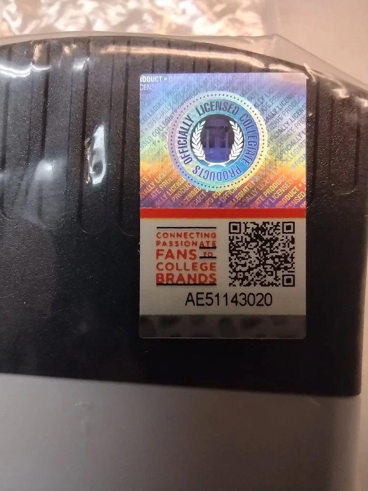 Siskiyou NCAA Kansas State Wildcats Clip Magnet with Bottle Opener - Pack of 2 - Image 2 of 2