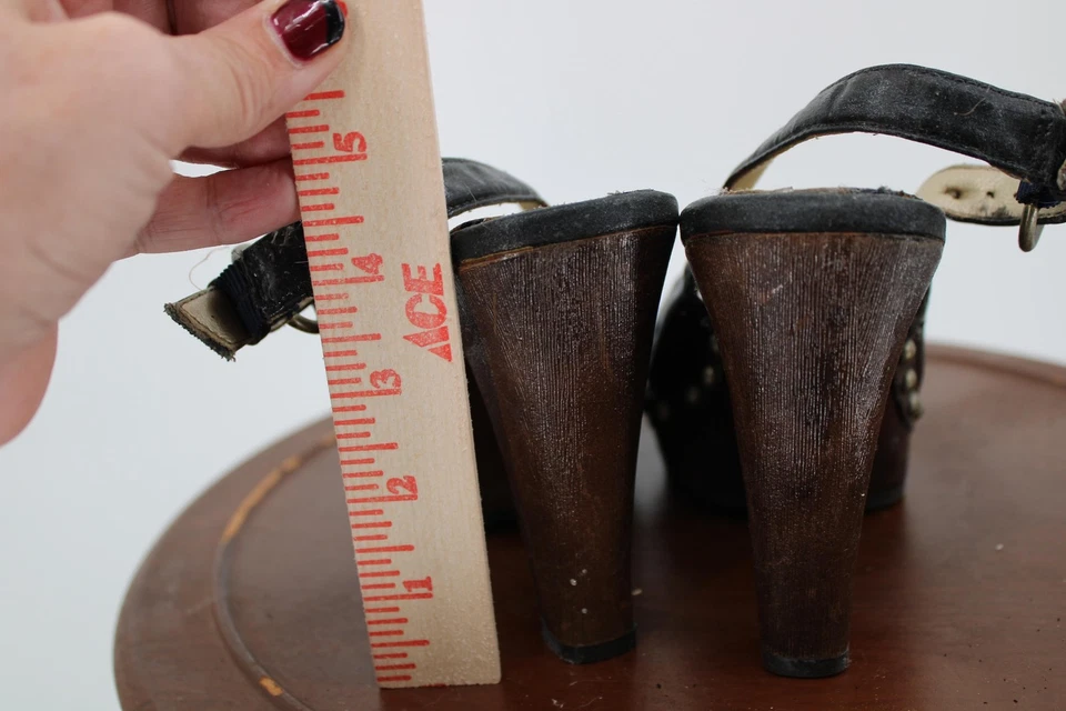 Zapatos con cordones Xhilaration para mujer talla 5 negros tacón bloque punta abierta tachonados Foto 4 de 4