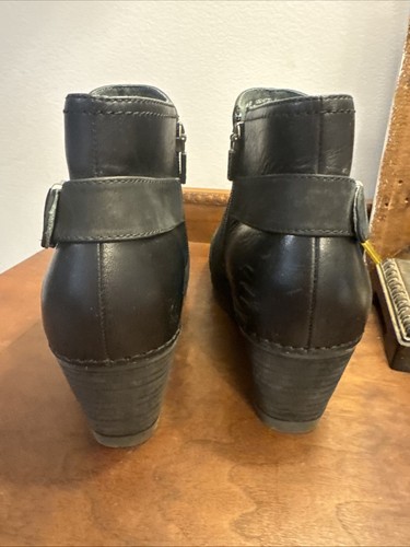 DANSKO Shirley Wedge Heel Black Leather Side Zip Boots Women’s US 9.5 EU 40 - Picture 3 of 16