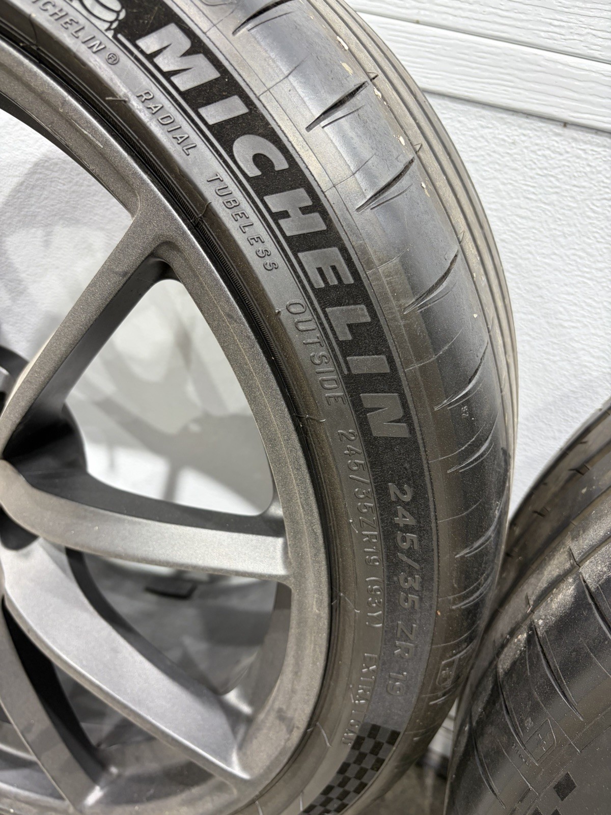 McLaren 720S Front Wheel