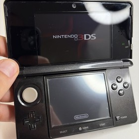 Nintendo 3DS Handheld Video Game Console Black CTR-001 (USA) W Charger US Model