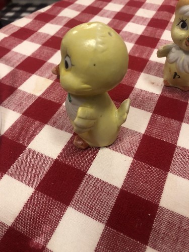 Anthropomorphic Salt and Pepper Shakers Vintage Ducklings Kitsch - Picture 5 of 12