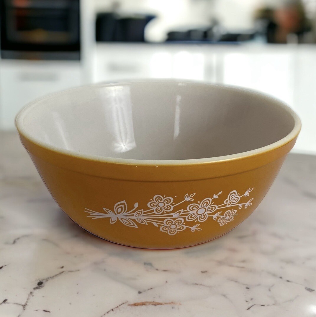 Vintage Pyrex butterfly gold mixing bowl 403 1970s Nesting Bowl