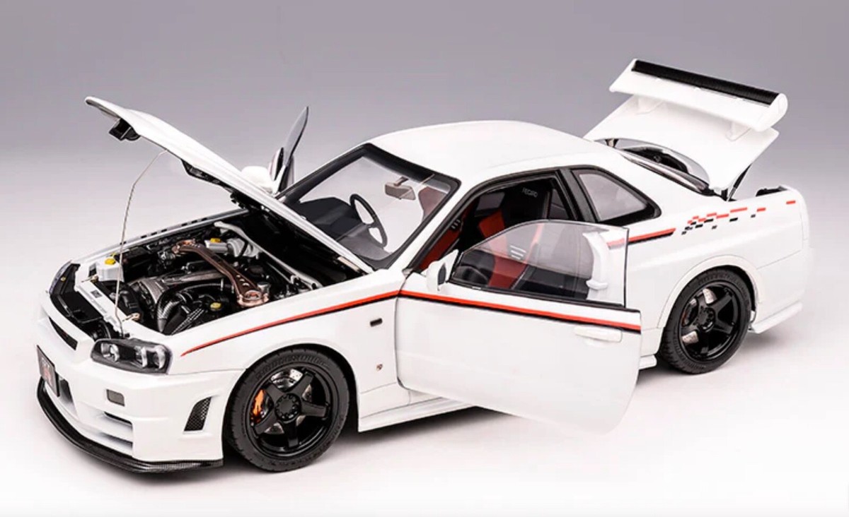 No534 ミニカー1/18 NISSAN SKYLINE GT-R R34 1/18 Motorhelix Nissan Skyline GT-R GTR (R34) Z-Tune