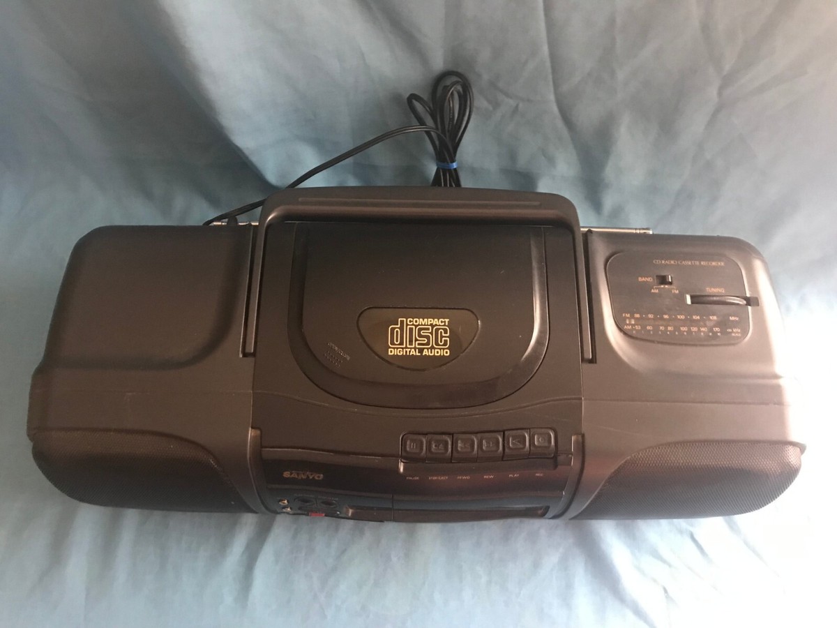 Vintage 1994 Sanyo CD AM/FM Radio Cassette Recorder Boombox