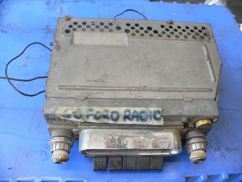 1960 Ford AM Radio - Picture 2 of 4
