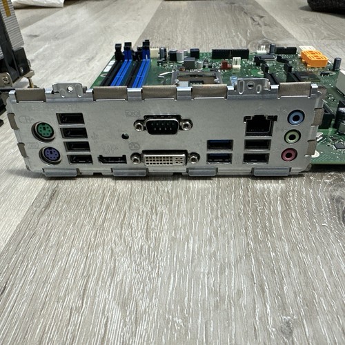 Sun Microsystem motherboard 375-3610-01 + Intel Xeon W3570 - Afbeelding 2 van 15