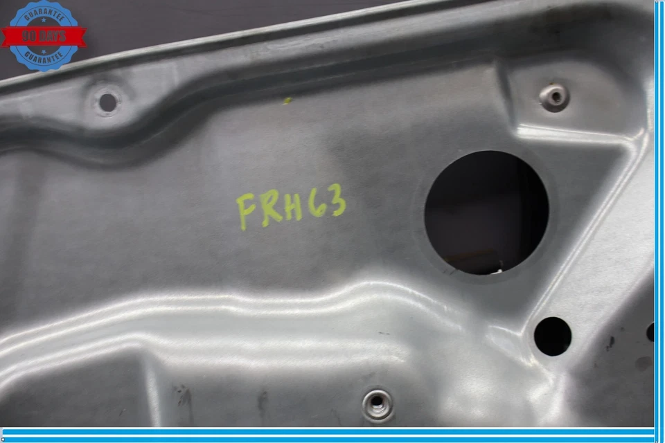 06-12 Mercedes ML320 Front Right Side Window Regulator Panel W/O Motor Oem - Image 3 of 4