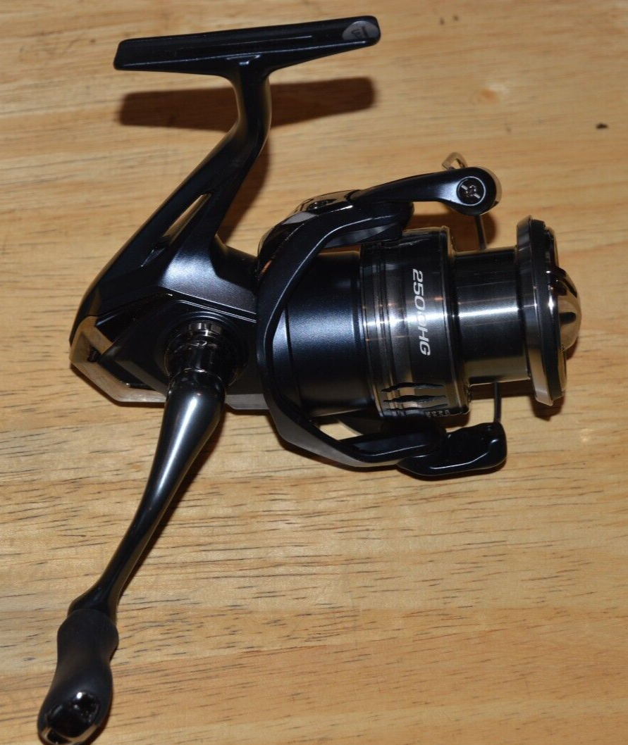 shimano miravel 2500HG spinning reel mir2500HG 6.2:1 gear shimano miravel 2500HG spinning reel mir2500HG 6.2:1 gear