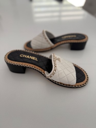 Chanel Interlocking CC Logo Slides Sandals Shoes White Leather Gold Chain - Picture 7 of 9