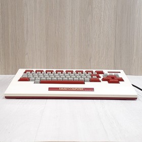 Nintendo Famicom console with Family basic Keyboard in box  with 5 Games Japan