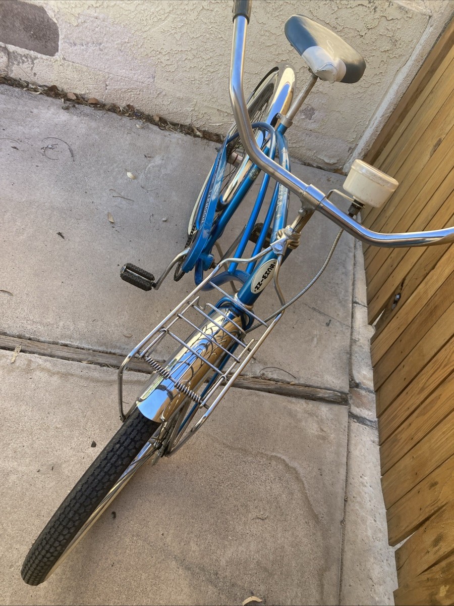 Vintage 1967 Blue Schwinn Deluxe Typhoon Men's 26” Cruiser Bendix
