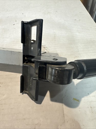 Craftsman 137.218760 Table Saw 10" 2.5 HP Rip Fence Only (Shelf ) - Picture 3 of 7