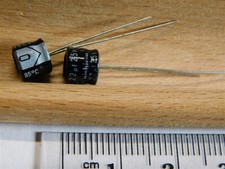 200 Nichicon UMA1E220MDD 22UF 25V 20% 85C Low Profile Electrolytic Caps