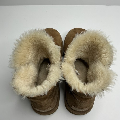UGG MINI BAILEY BUTTON BOOTS SAND SHEEPSKIN SUEDE CHESTNUT WOMENS SIZE US 9 - Picture 9 of 11
