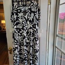 Fred David Women's Black White Floral Short Sleeve Dress w/Belt Plus Size 2X NWT