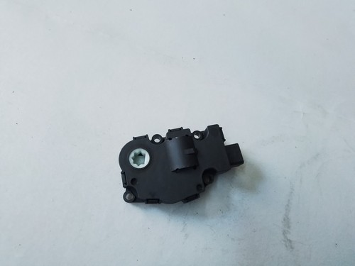 Mercedes W169 W245 Lüfterklappenmotor Stellklappe Lüftung Stellmotor 985458003
