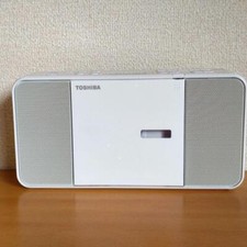 TOSHIBA Toshiba CD radio TY-C250-W White 100V AA battery Tested Working