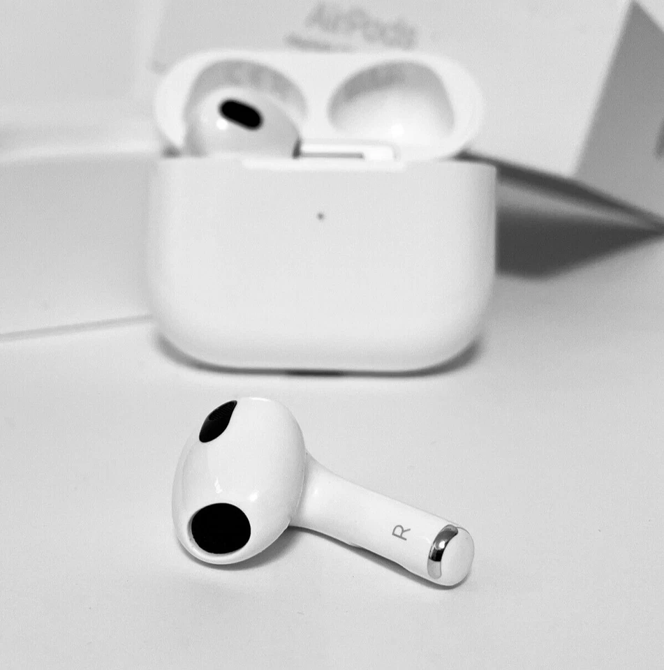 Apple AirPods 3rd Generation - Replacement Right Side Ear Only - A2565 - Image 4 of 4