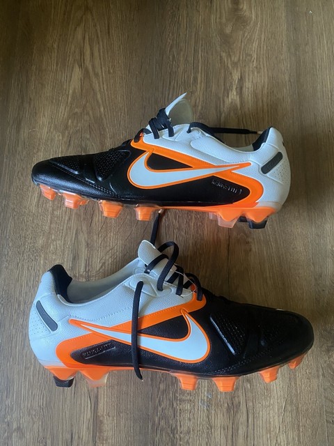 Football Boots Nike CTR360 Maestri II FG 429995-018 US 10.5 Football Boots Nike CTR360 Maestri II FG 429995-018 US 10.5