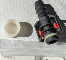 20395030 Volvo Fuel Line Fitting Adapter 5/8" STR8 NEW