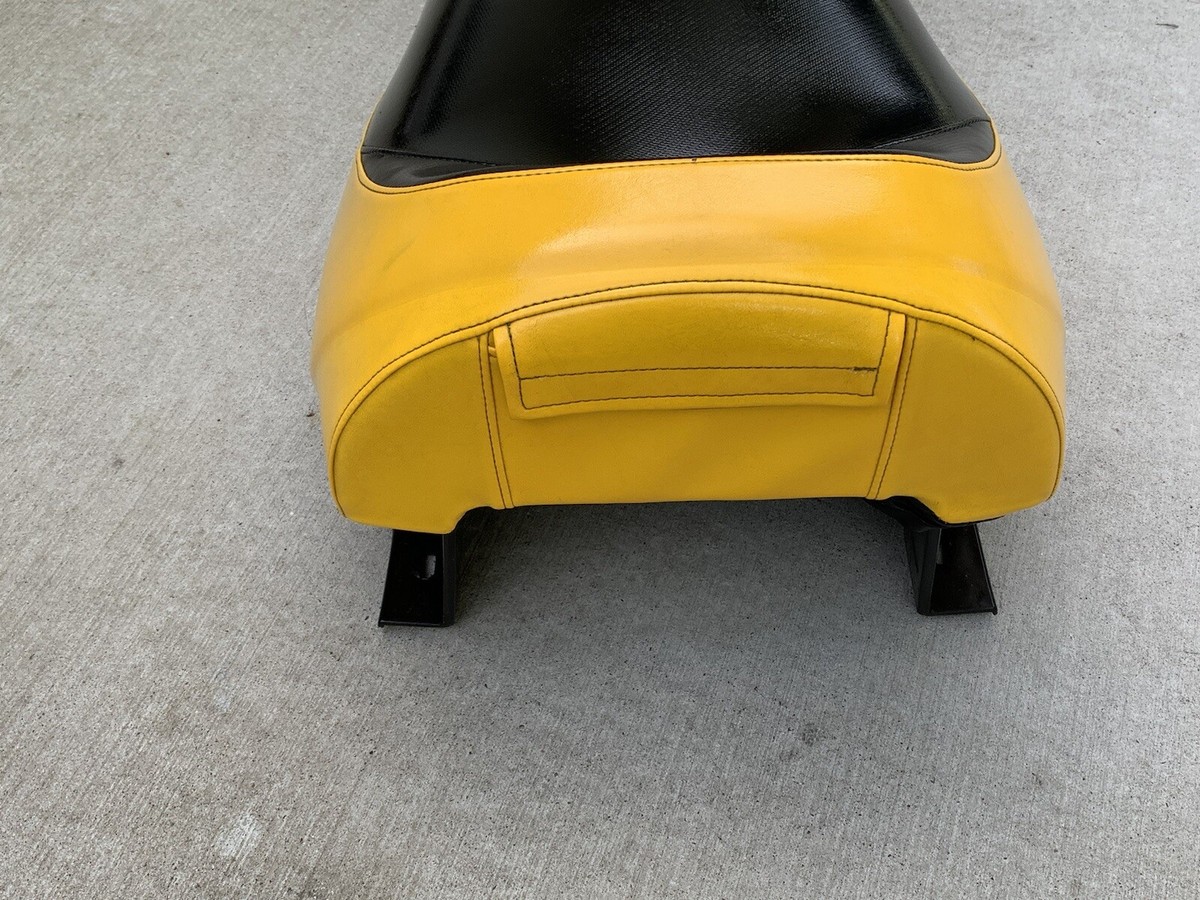 SUMMIT サミット　15P 2026 Ski-Doo Summit - ディープスノーモービル