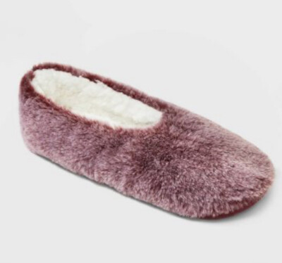 Target Women's Size S/M Burgandy Faux Fur Cozy Pull-On Slipper