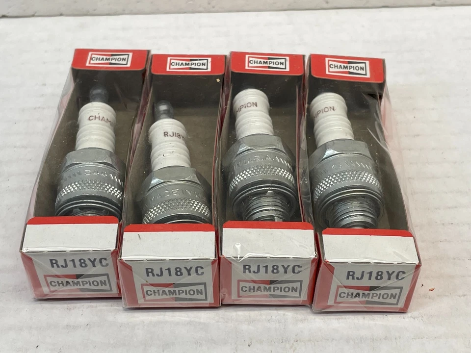 RJ18YC / #58 - Bujía Champion Nuevo de Lote Antiguo - LOTE DE 4 bujías Foto 3 de 4
