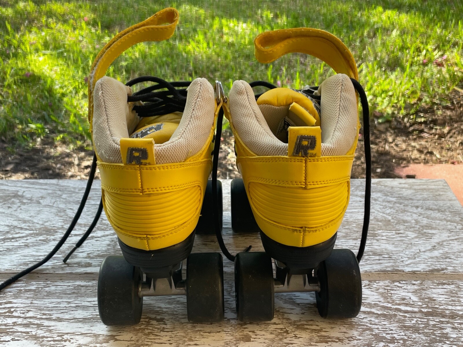ROCK SPEED FREAKS Roller Skates Yellow w/Black Flames Size 6 Sure Grip