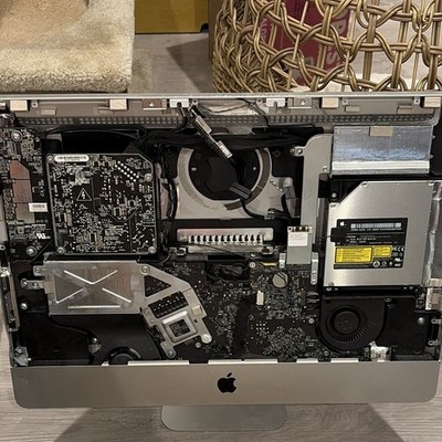 Apple iMac Series All-in-One Desktop Computer, Silver