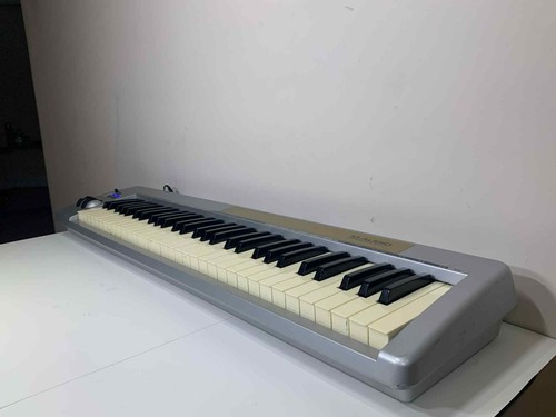 M‑Audio Keystation 61 es MIDI Keyboard Controller - Semi-Weighted Keys - Picture 7 of 11