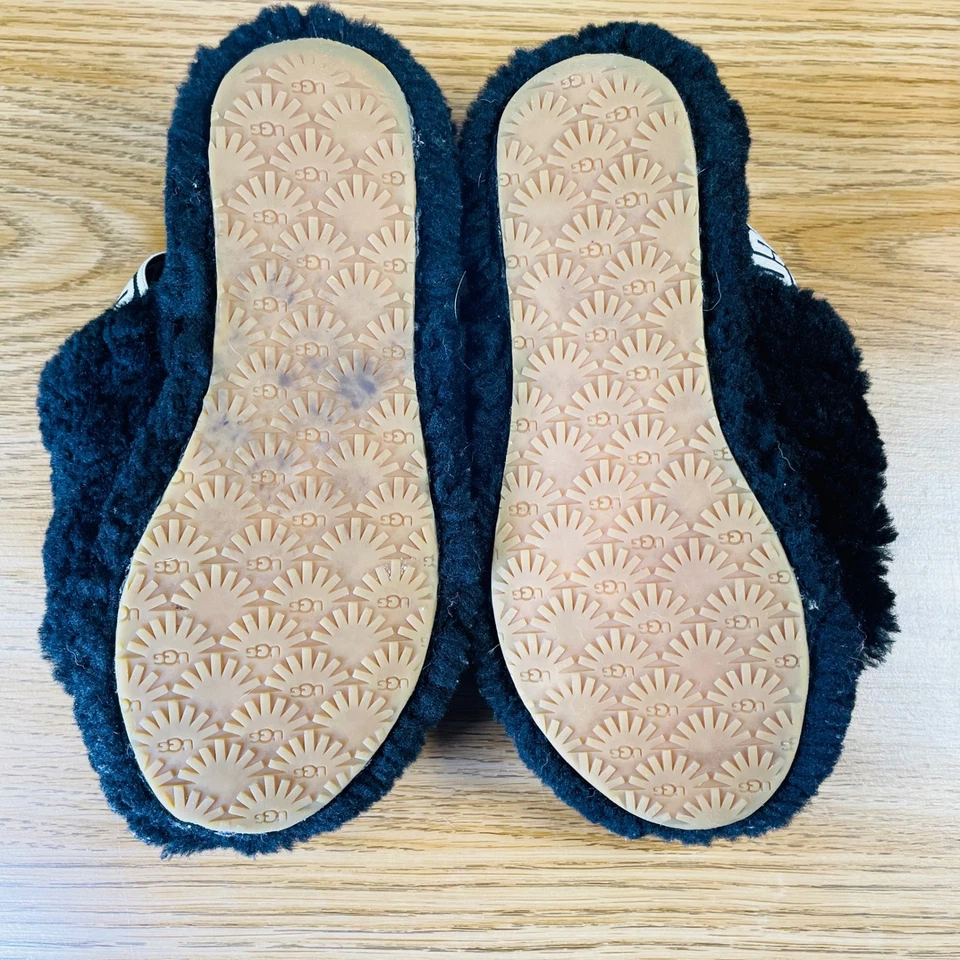 Sandalias UGG Fluff Yeah Slides niños talla 3 negras neón rosa piel de oveja Foto 4 de 4