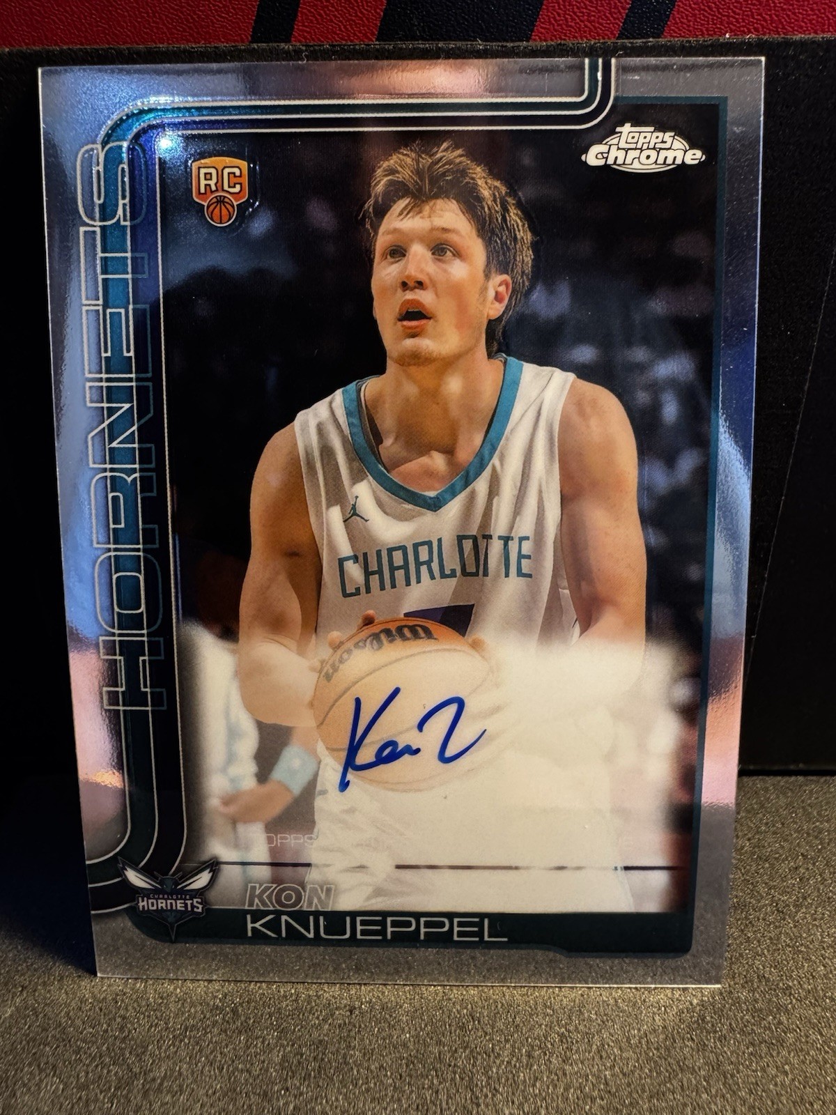 KON KNUEPPEL 2025-26 TOPPS CHROME #TCAR-KK ROOKIE AUTO RC HORNETS