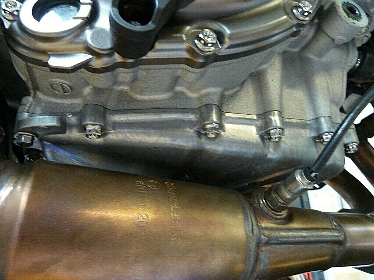KAWASAKI ZX6R 636 2007-2021 Titanium OIL PAN SUMP Race Spec 17